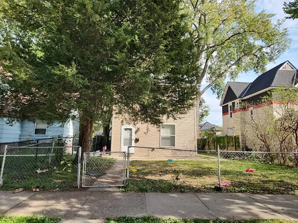 3018 Queen Ave N Minneapolis, MN 55411, Hennepin County