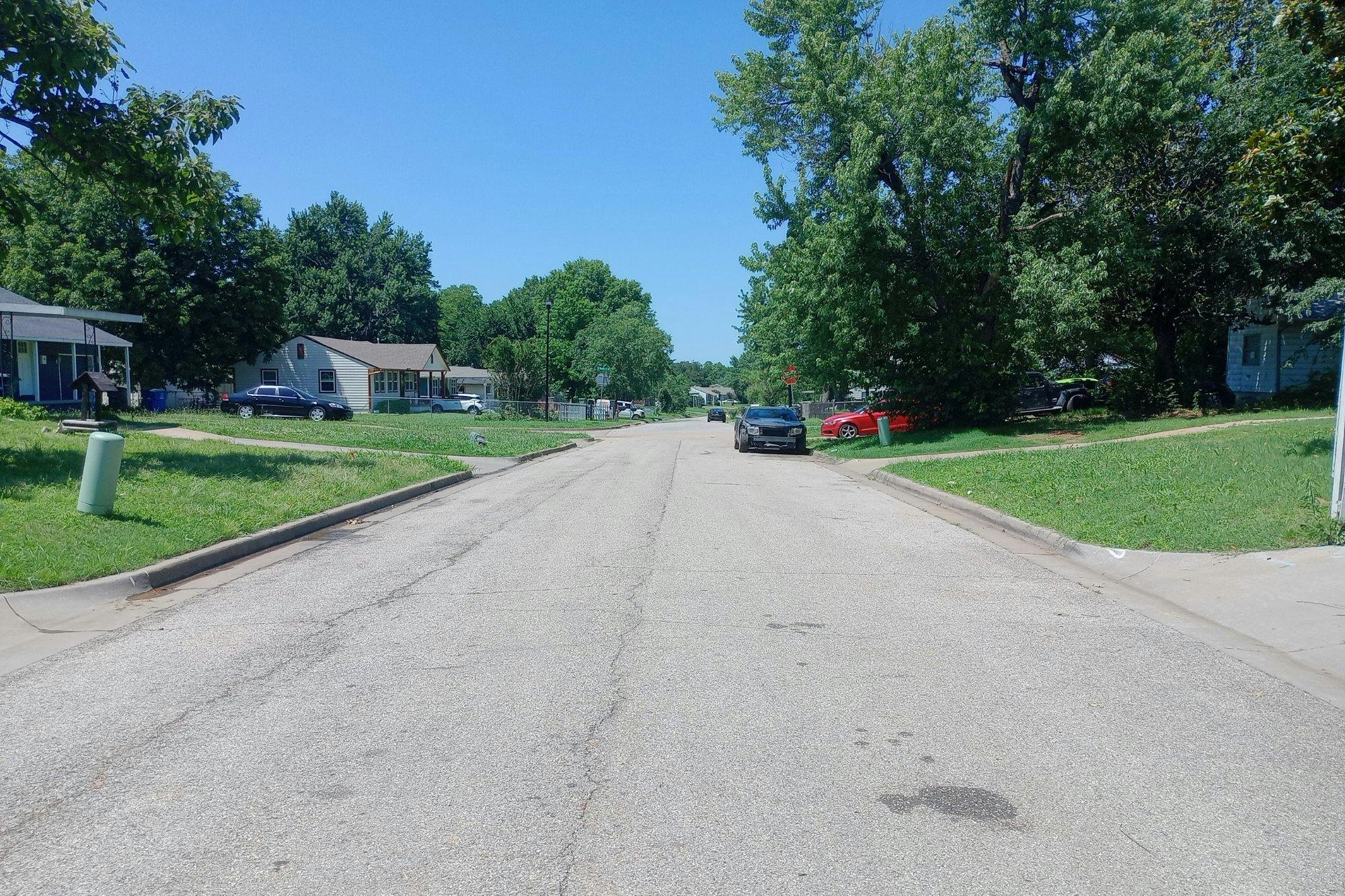Jamestown Ave, Tulsa, OK 74115