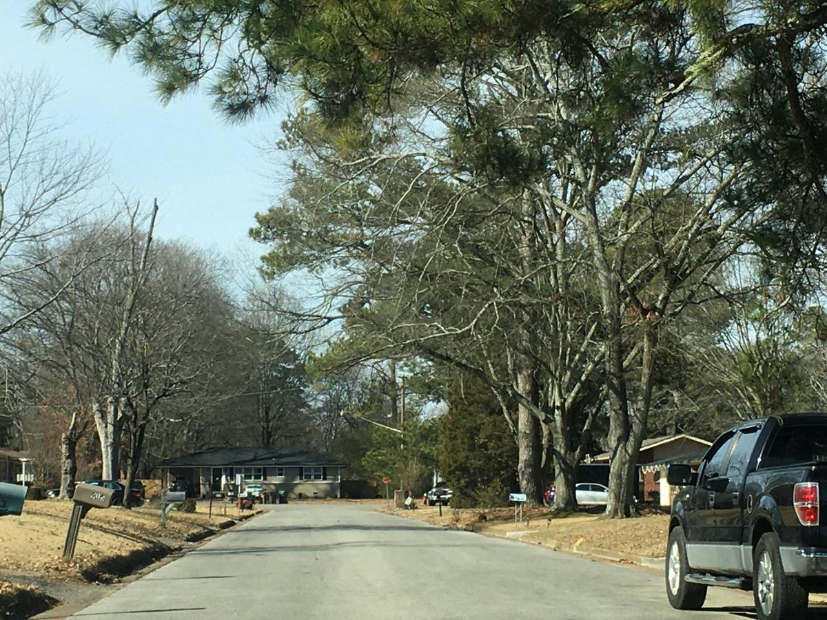 Edgewood St, Decatur, AL 35601
