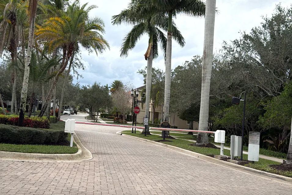 647 Edgebrook Lane West Palm Beach, FL 33411, Palm Beach County