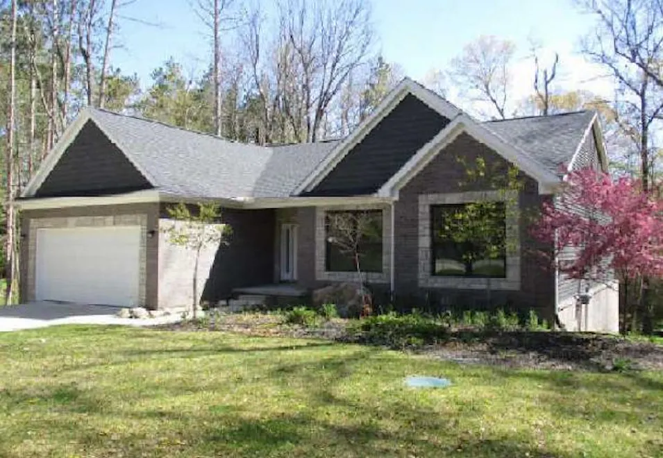 1107 Rolling Pines Dr Ortonville, MI 48462, Oakland County
