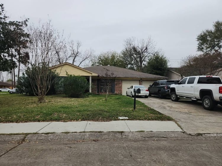 11434 Sharpview Drive Houston, TX 77072, Harris County