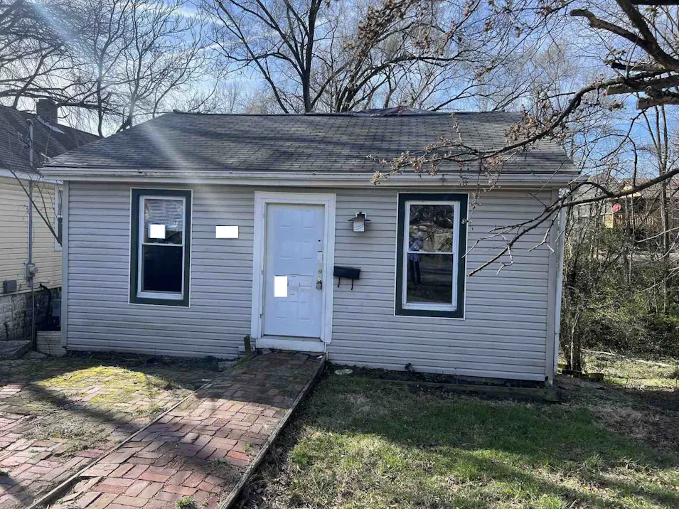2819 Sanford Ave Alton, IL 62002, Madison County