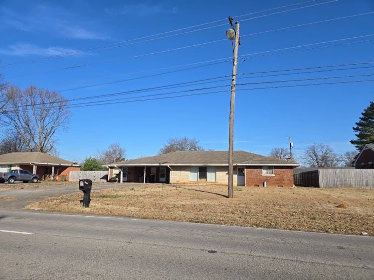 405 W Sixth St Muscle Shoals, AL 35661, Colbert County