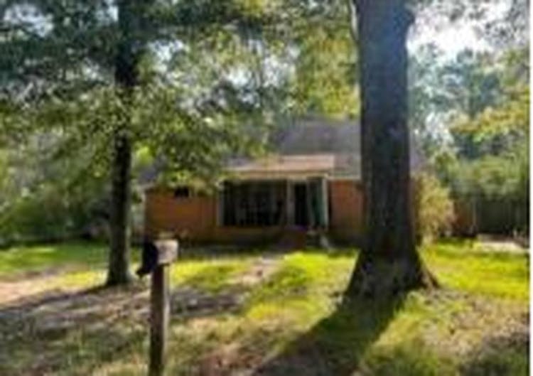 302 Rogers Ave Louisvill, MS 39339, Winston County