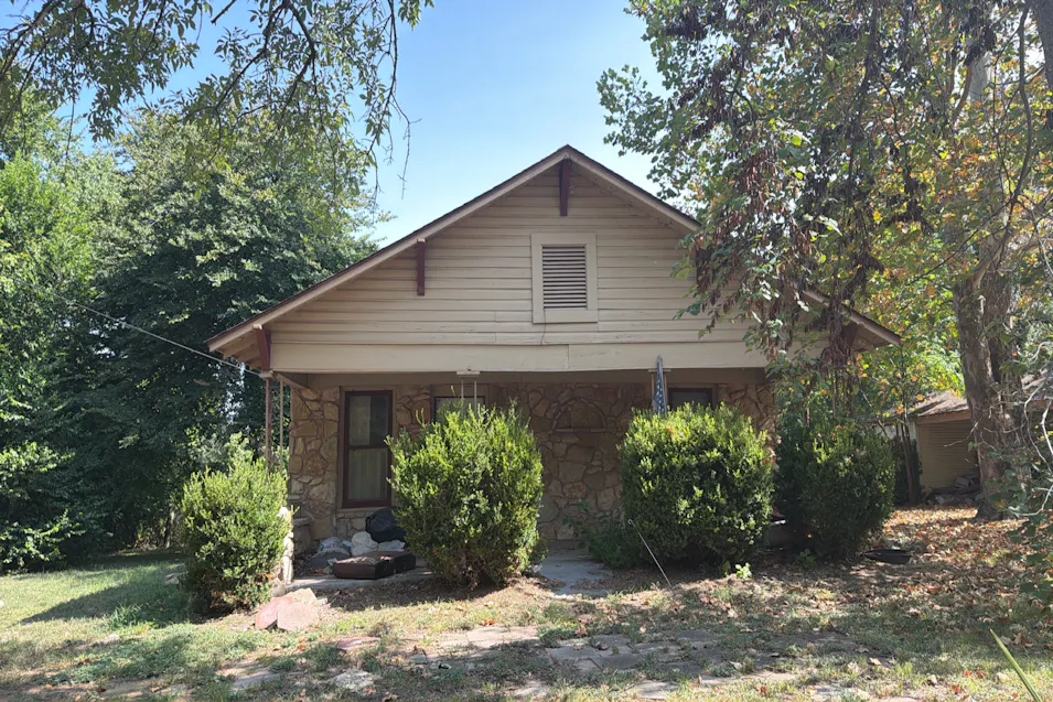 108 S 2nd St W Tehuacana, TX 76686, Limestone County