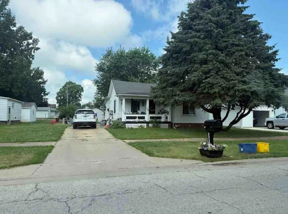 1004 Everett St Streator, IL 61364, La Salle County