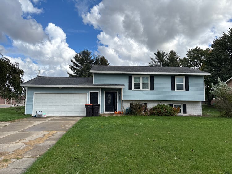 4918 40th Ave Hudsonville, MI 49426, Ottawa County