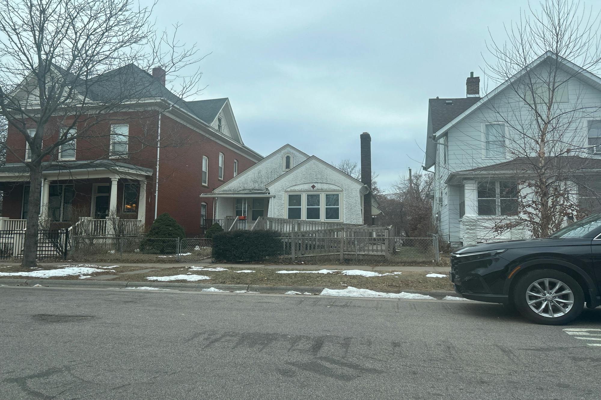 Charles Ave, Saint Paul, MN 55104
