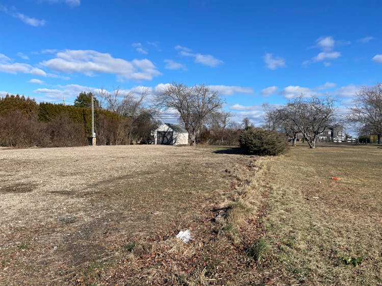 20 Bayway Avenue Brightwaters, NY 11718, Suffolk County