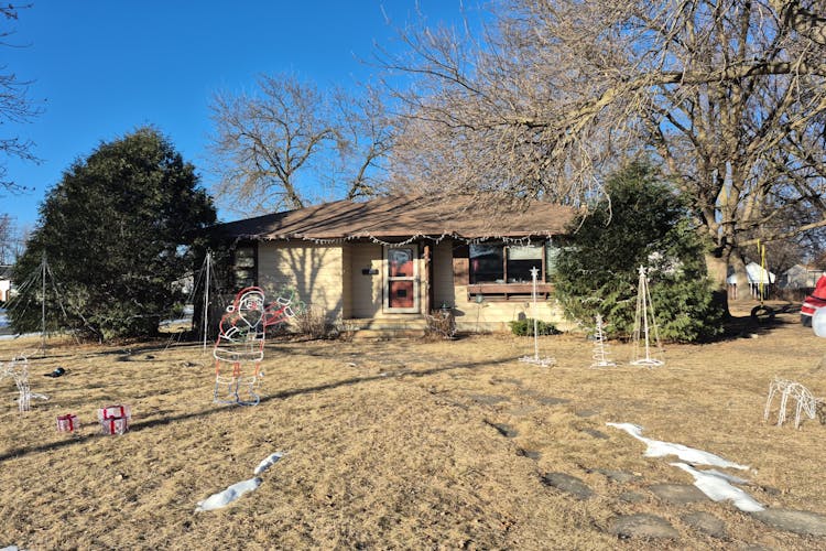 511 Vine Ave W Montgomery, MN 56069, Le Sueur County