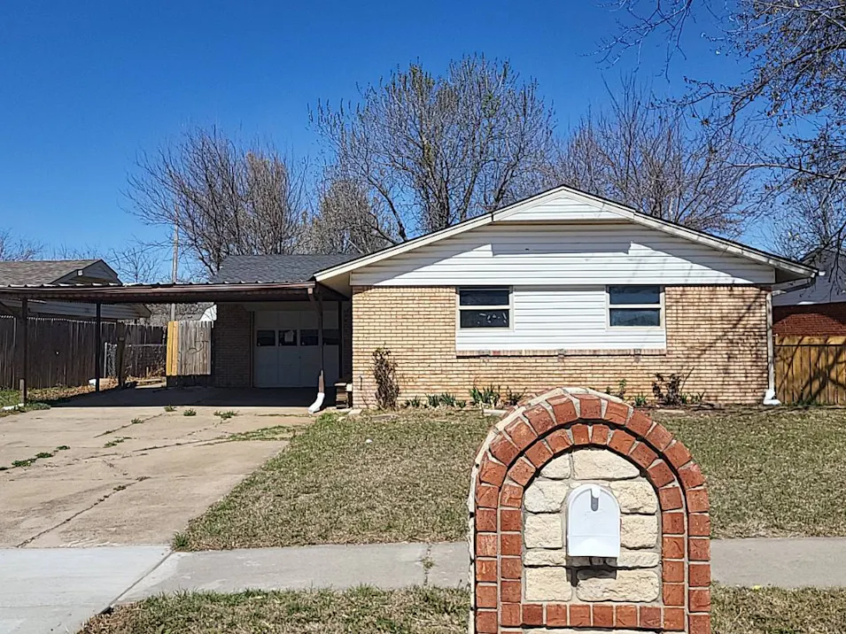 941 N.W. 19th Street Moore, OK 73160, Cleveland County