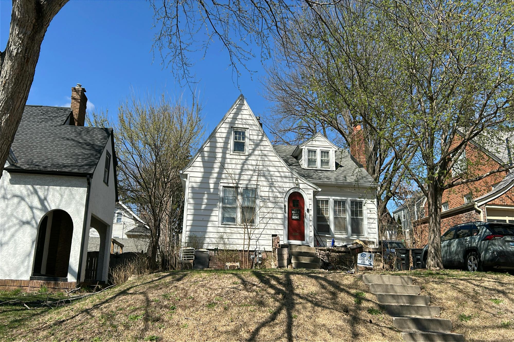 Woolworth Ave, Omaha, NE 68106