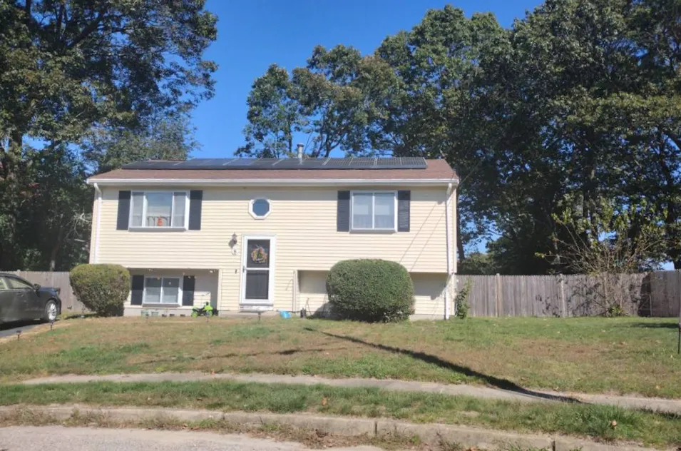 8 Aspen Way Warwick, RI 02886, Kent County