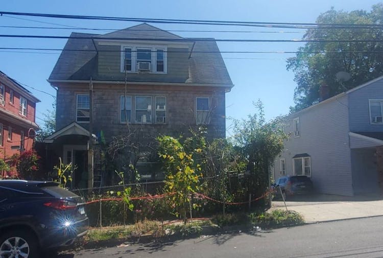 477 Hawley Ave Bridgeport, CT 06606, Fairfield County