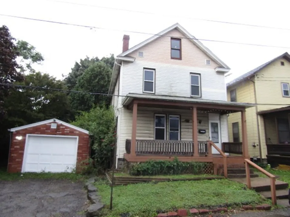 117 Ridge Ave Butler, PA 16001, Butler County