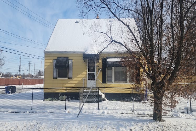 4319 East 144th Street Cleveland, OH 44128, Cuyahoga County