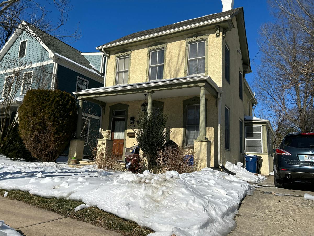 Howell Ave, Alexandria, VA 22301