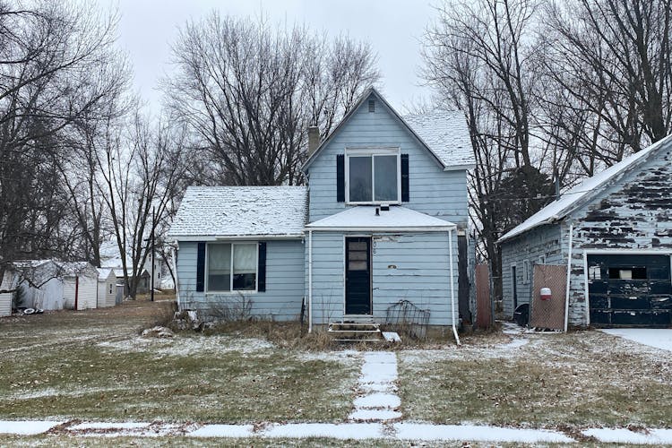 306 Maple Street Lyle, MN 55953, Mower County