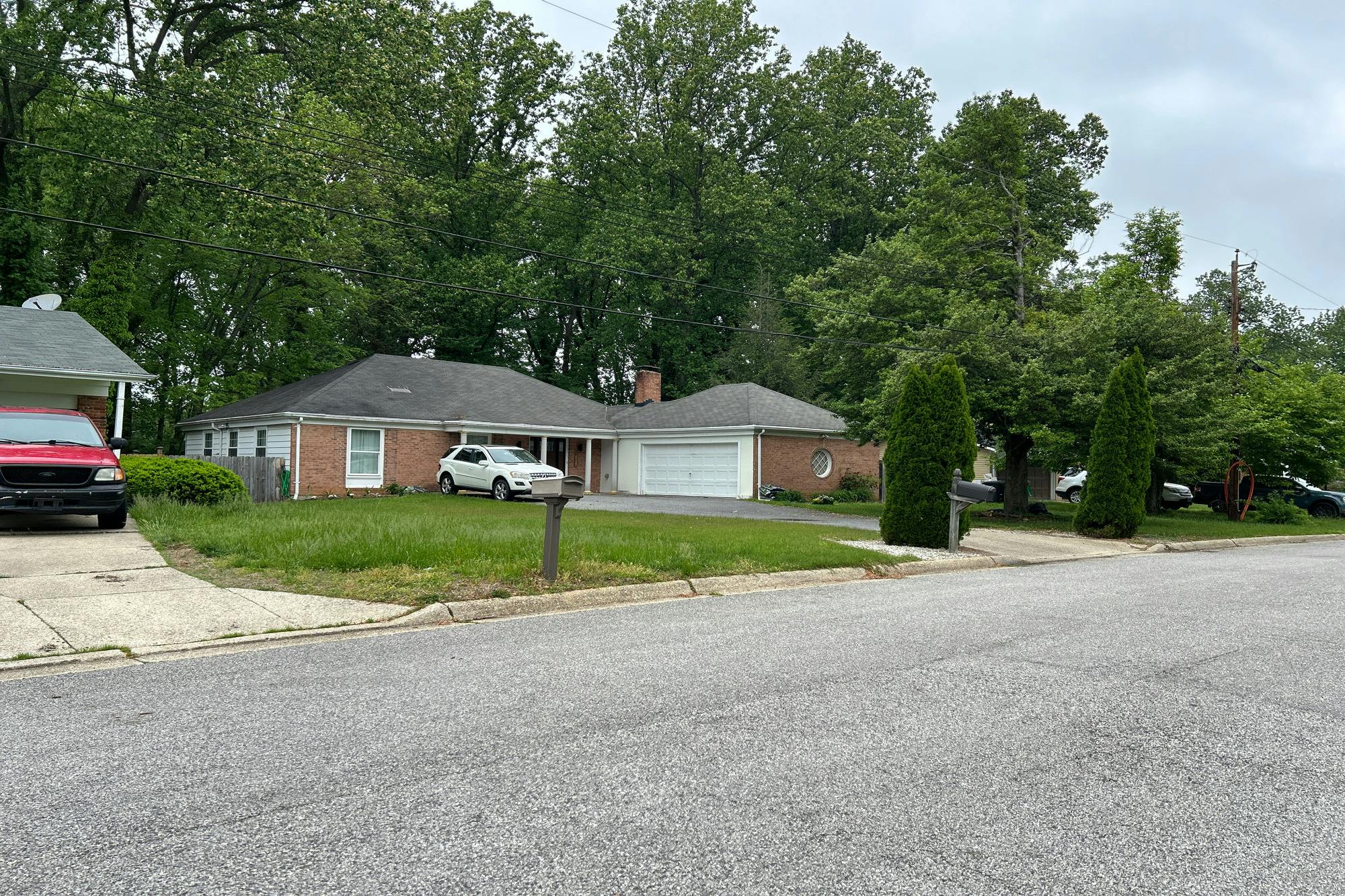 Vanessa Ave, Bowie, MD 20720