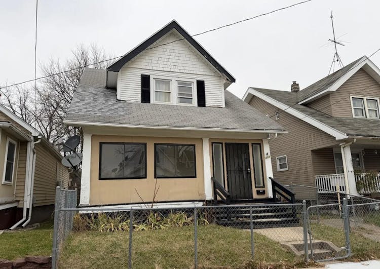 312 West Oakland St Toledo, OH 43608, Lucas County