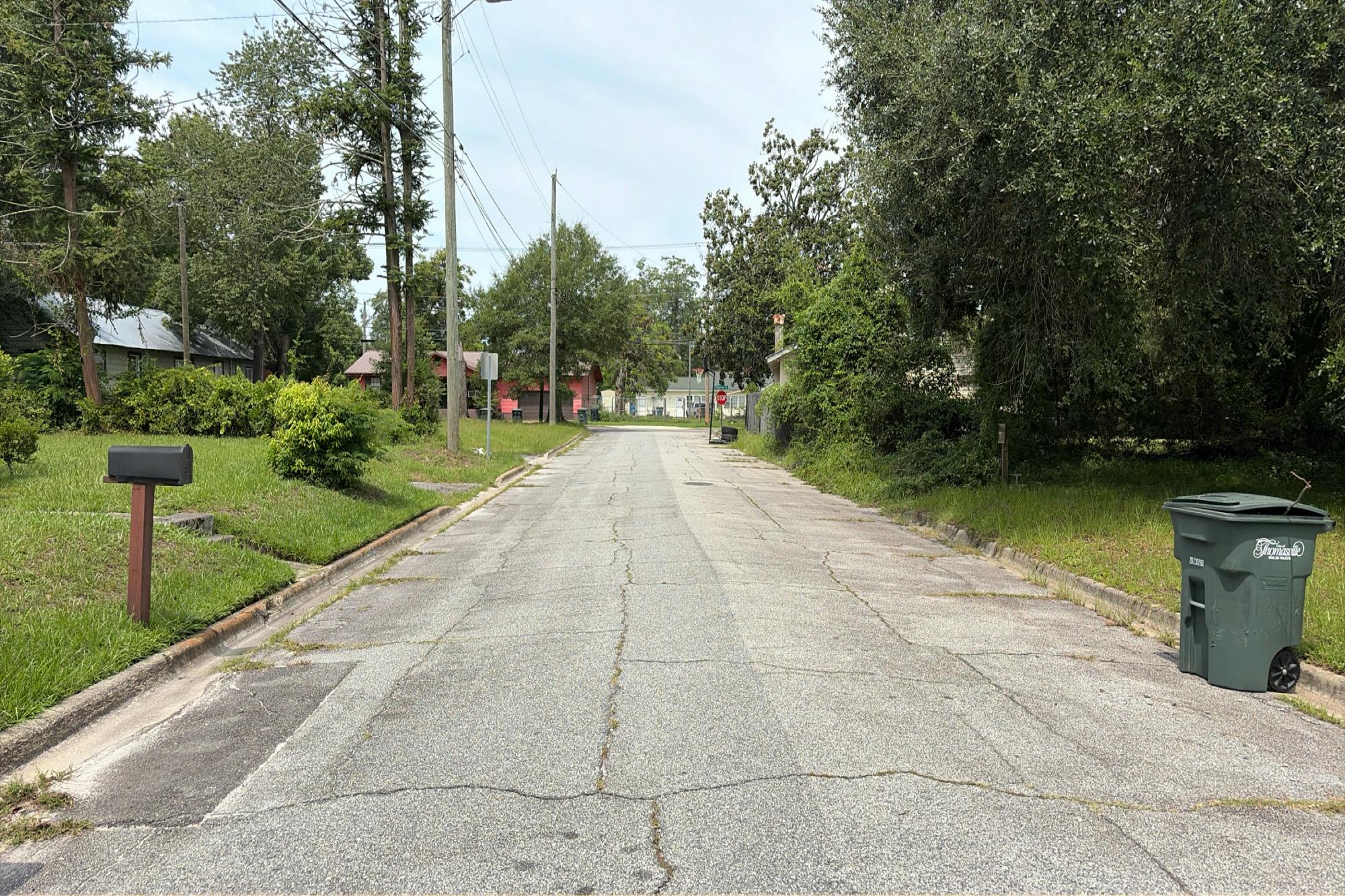 Balcom Ave, Thomasville, GA 31792