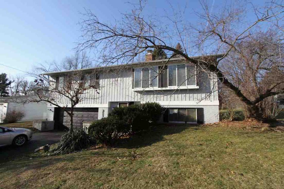 2536 Tricia Dr Jackson, MI 49201, Jackson County