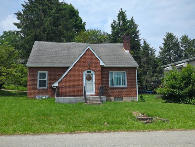 103 Spring St Yukon, PA 15698, Westmoreland County