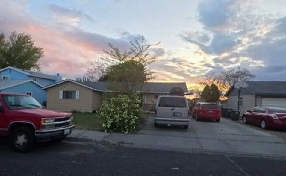 920 S Garden Dr Moses Lake, WA 98837, Grant County