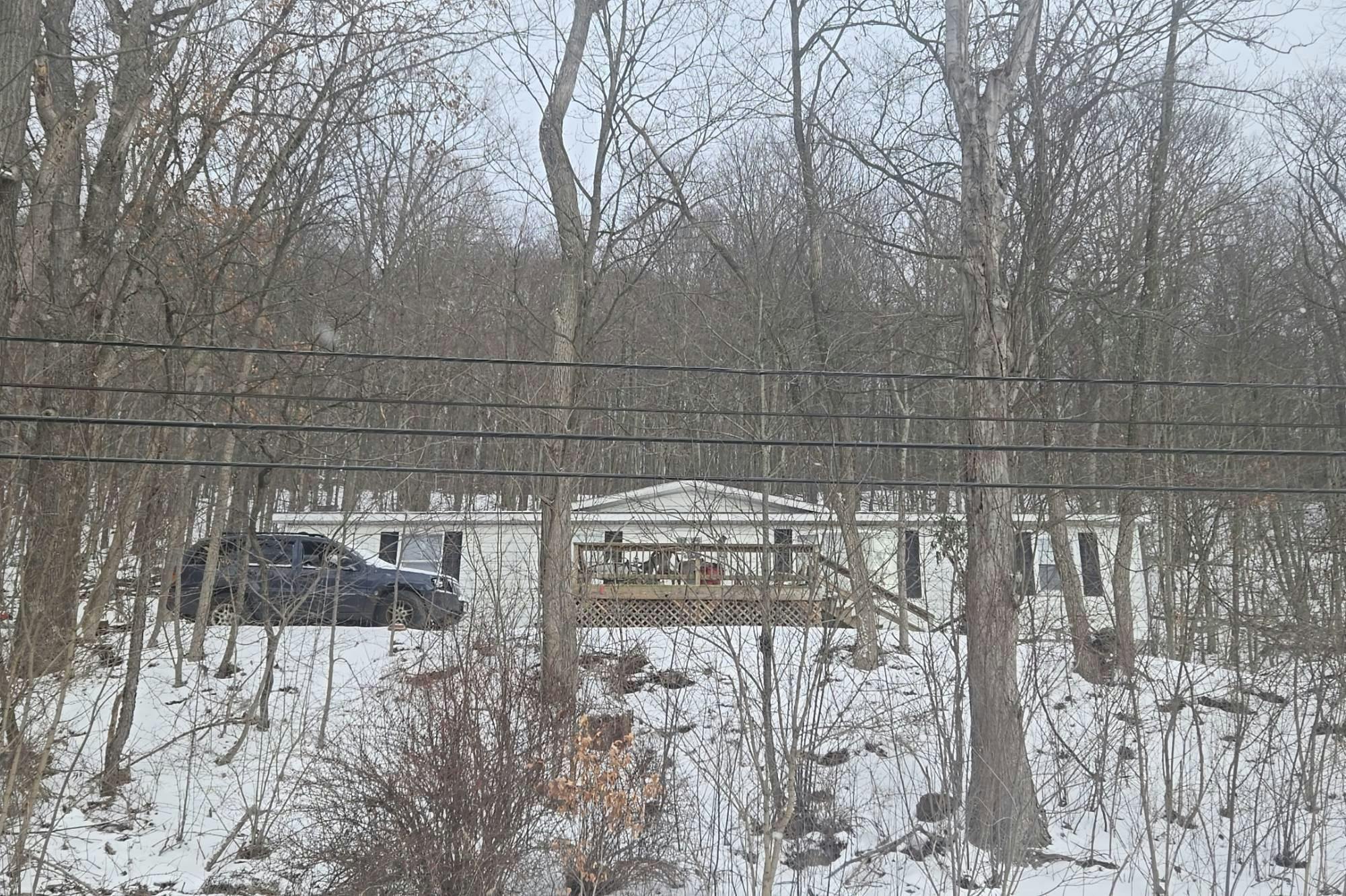 Border St, Hollsopple, PA 15935