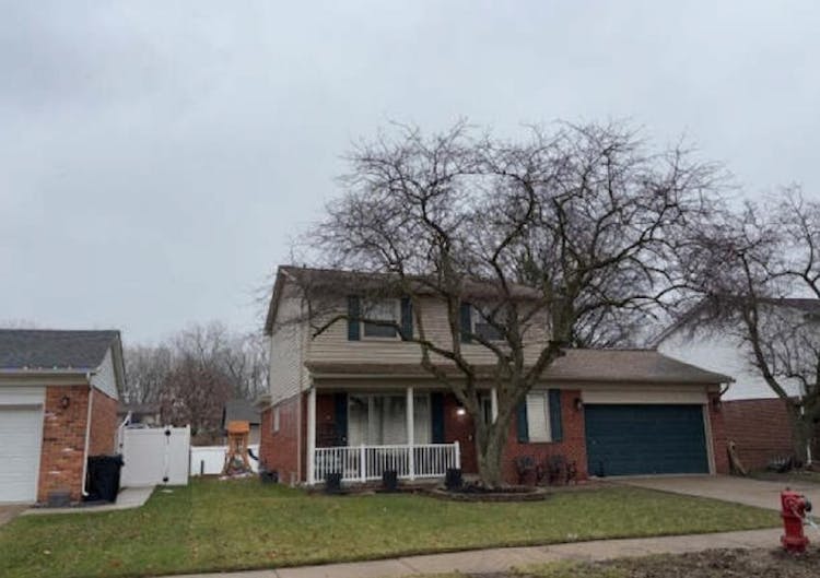 21489 Danbury St Woodhaven, MI 48183, Wayne County