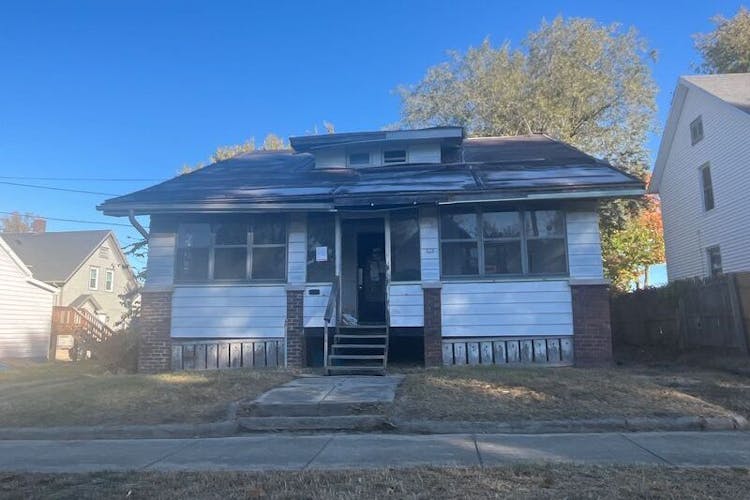 719 West Mill Street Bloomington, IL 61701, McLean County