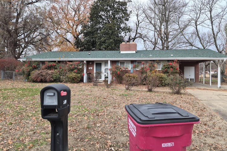 309 Circle Dr Sikeston, MO 63801, Scott County