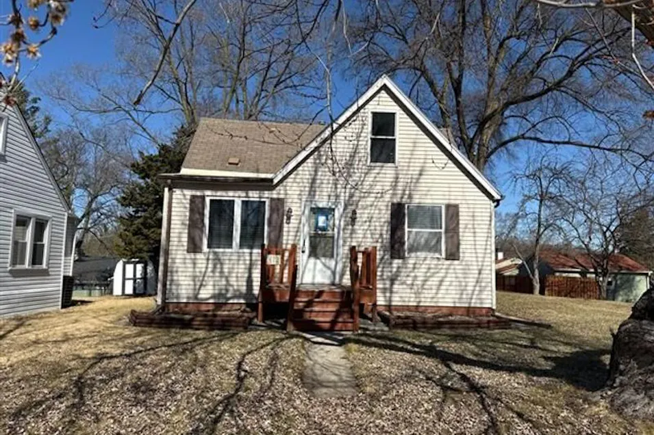 412 Fairfield Dr Island Lake, IL 60042, McHenry County