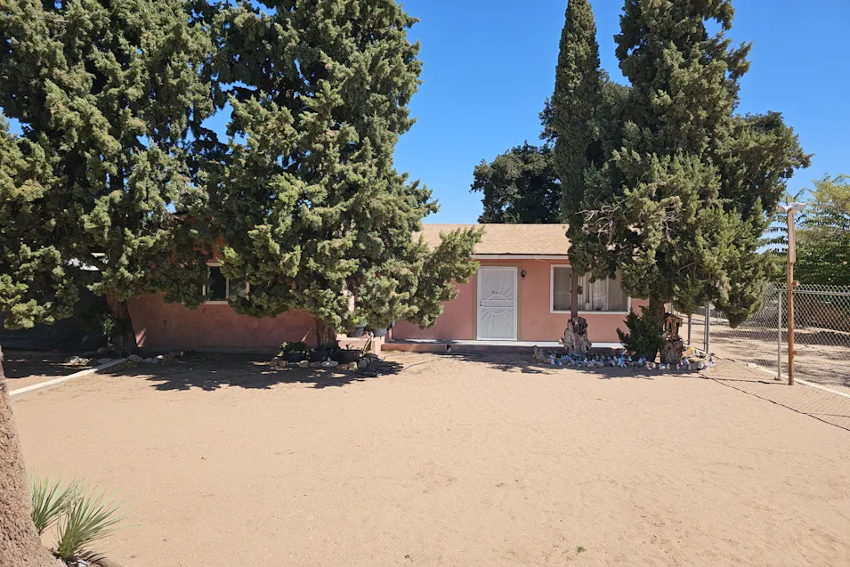 16366 Live Oak Street Hesperia, CA 92345, San Bernardino County