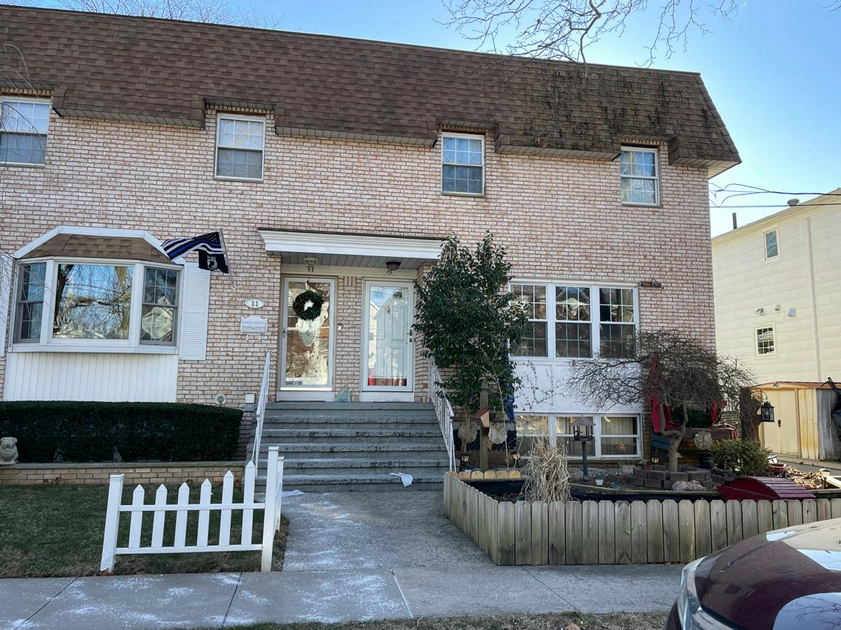 Allison Pl, Staten Island, NY 10306