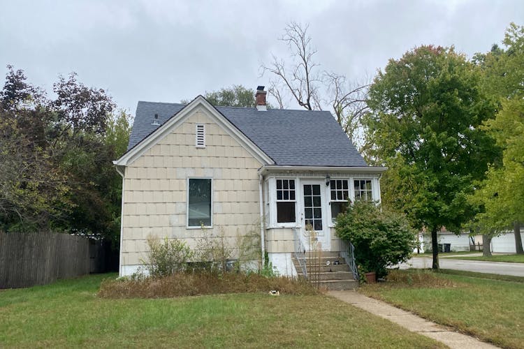 18257 Oakwood Ave Lansing, IL 60438, Cook County