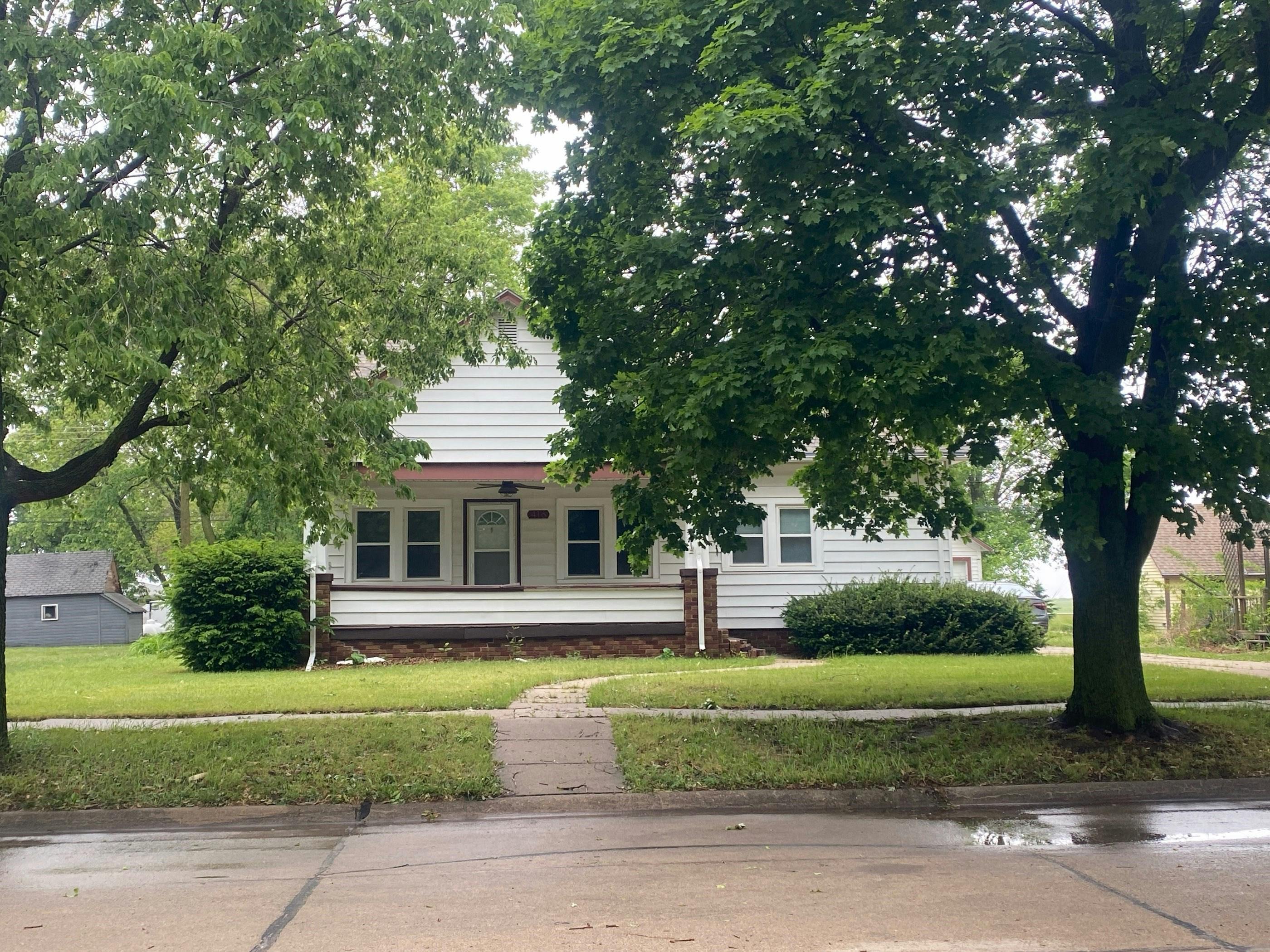 Madison St, Brainard, NE 68626