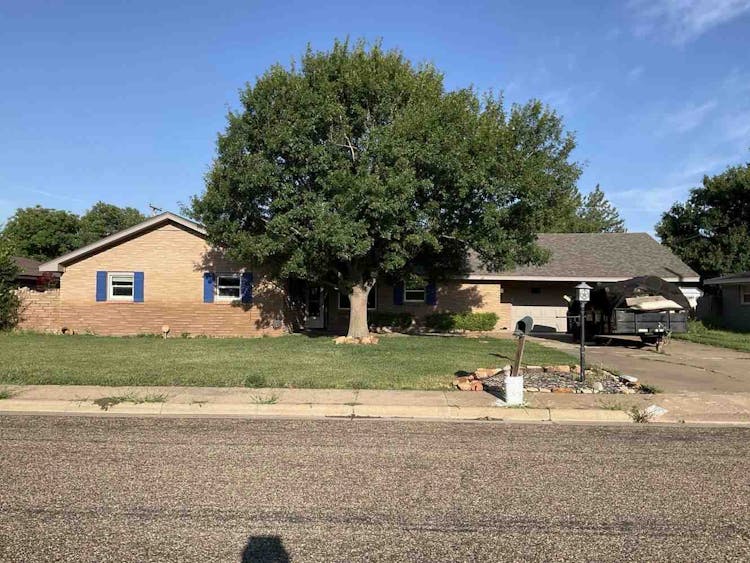 109 Douglas St Hereford, TX 79045, Deaf Smith County