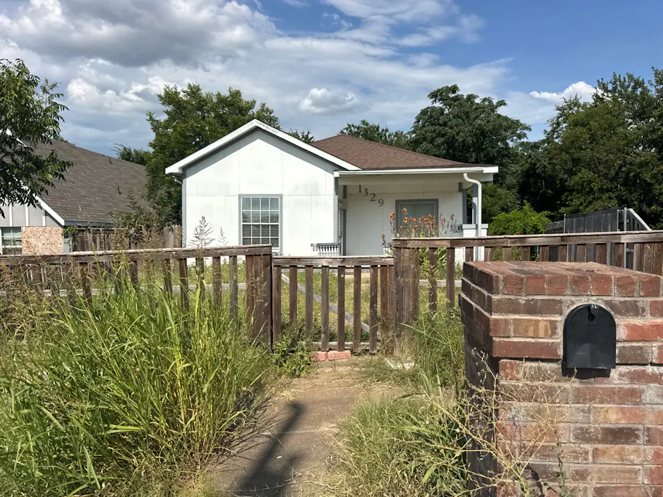 1329 New York Ave Fort Worth, TX 76104, Tarrant County