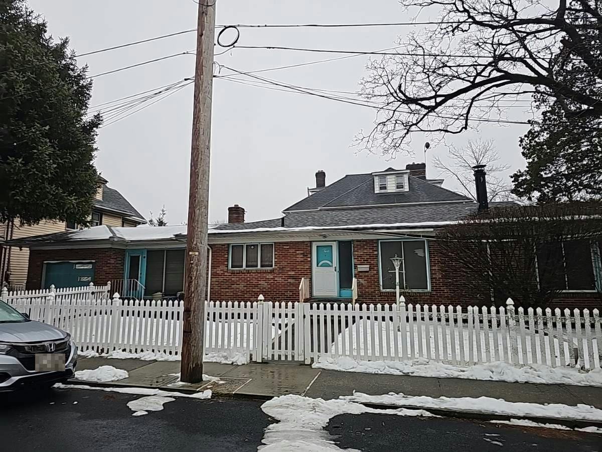 Livingston Ct, Staten Island, NY 10310