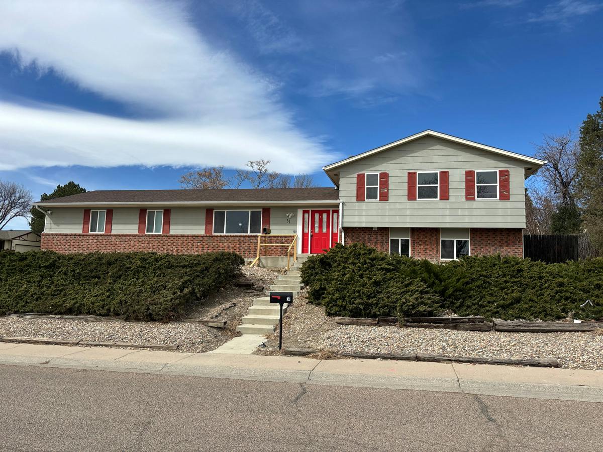 Briargate Ter, Pueblo, CO 81001