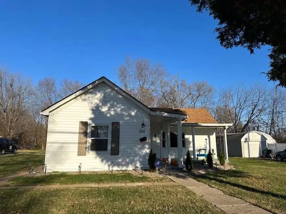 602 Monroe St Charlestown, IN 47111, Clark County