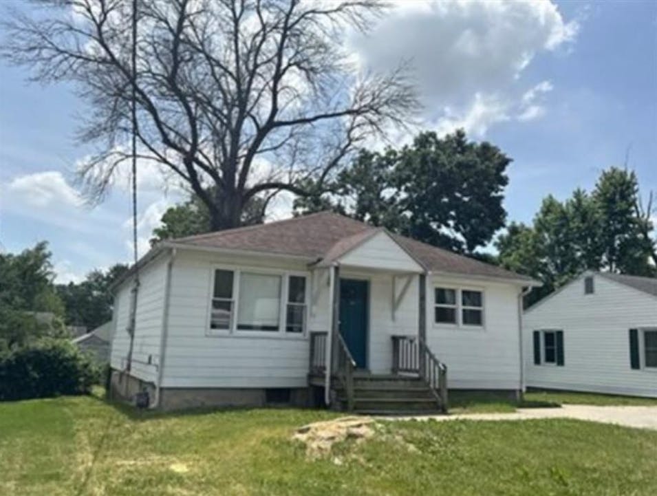 1412 Cooper St Chillicothe, MO 64601, Livingston County