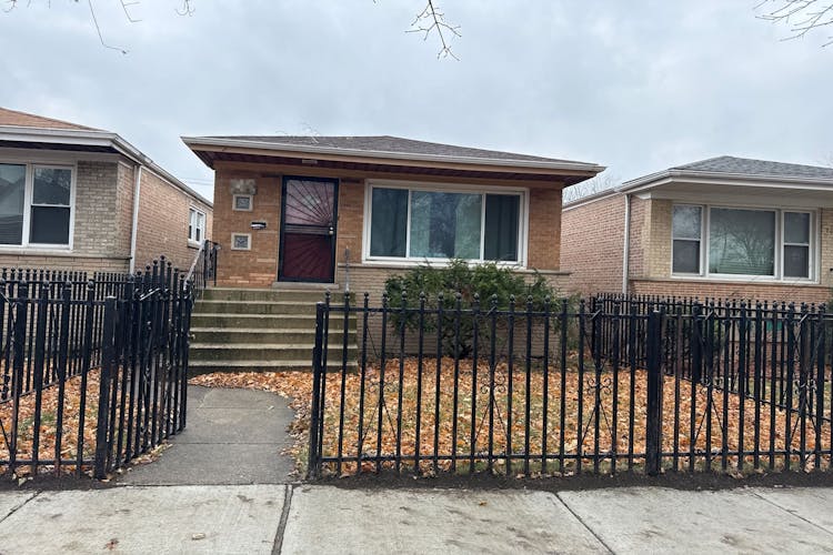 1707 E 93rd St Chicago, IL 60617, Cook County