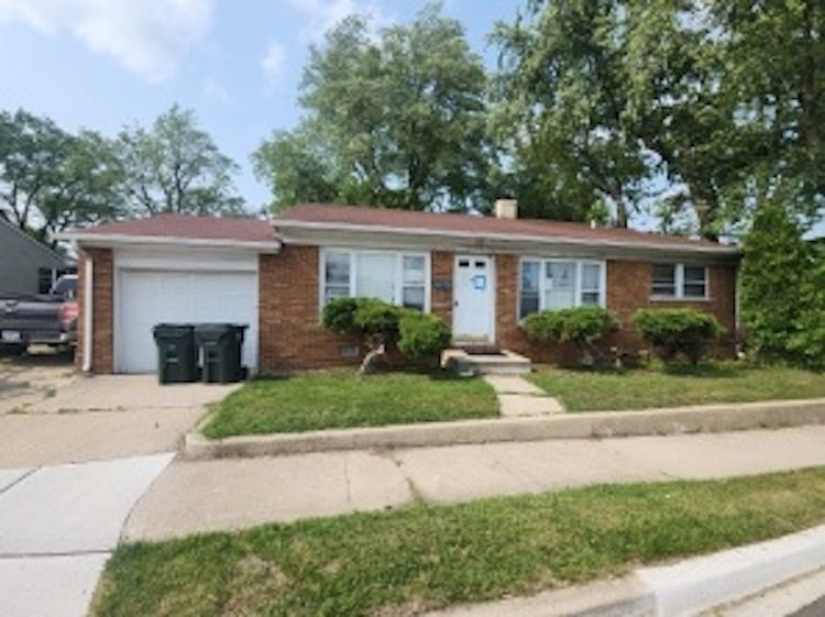 1534 E Palatine Rd Palatine, IL 60074, Cook County