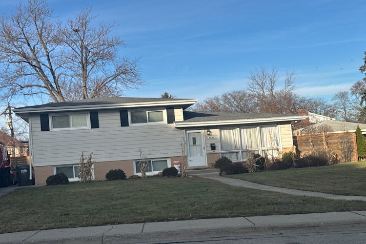 2538 Victor Avenue Glenview, IL 60025, Cook County