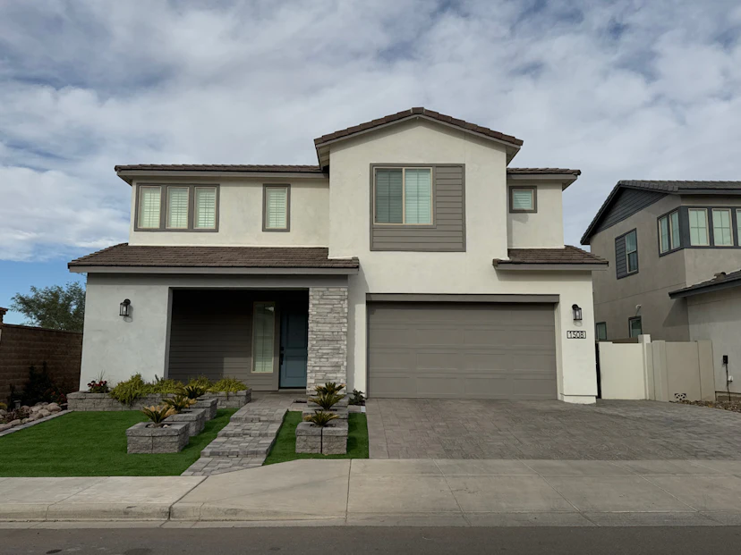 1508 E Rakestraw Ln
