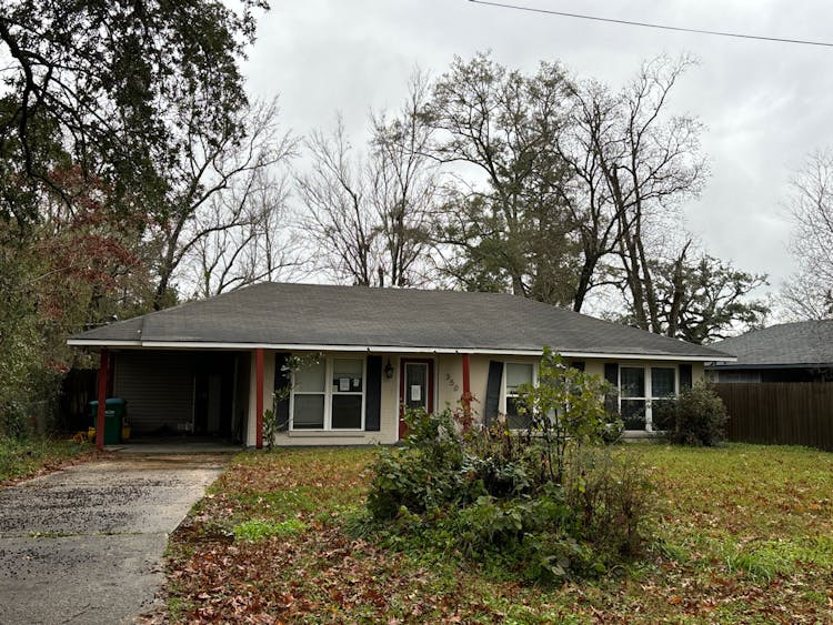 350 East Pecan Street Ponchatoula, LA 70454, Tangipahoa County