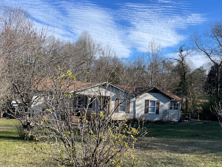 1180 Oakville Road Appomattox, VA 24522, Appomattox County